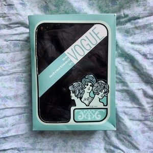 Vintage wig box seen on Vogue 1970’s